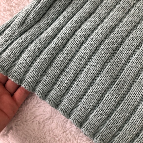 Turtle neck - Picture 4 of 4